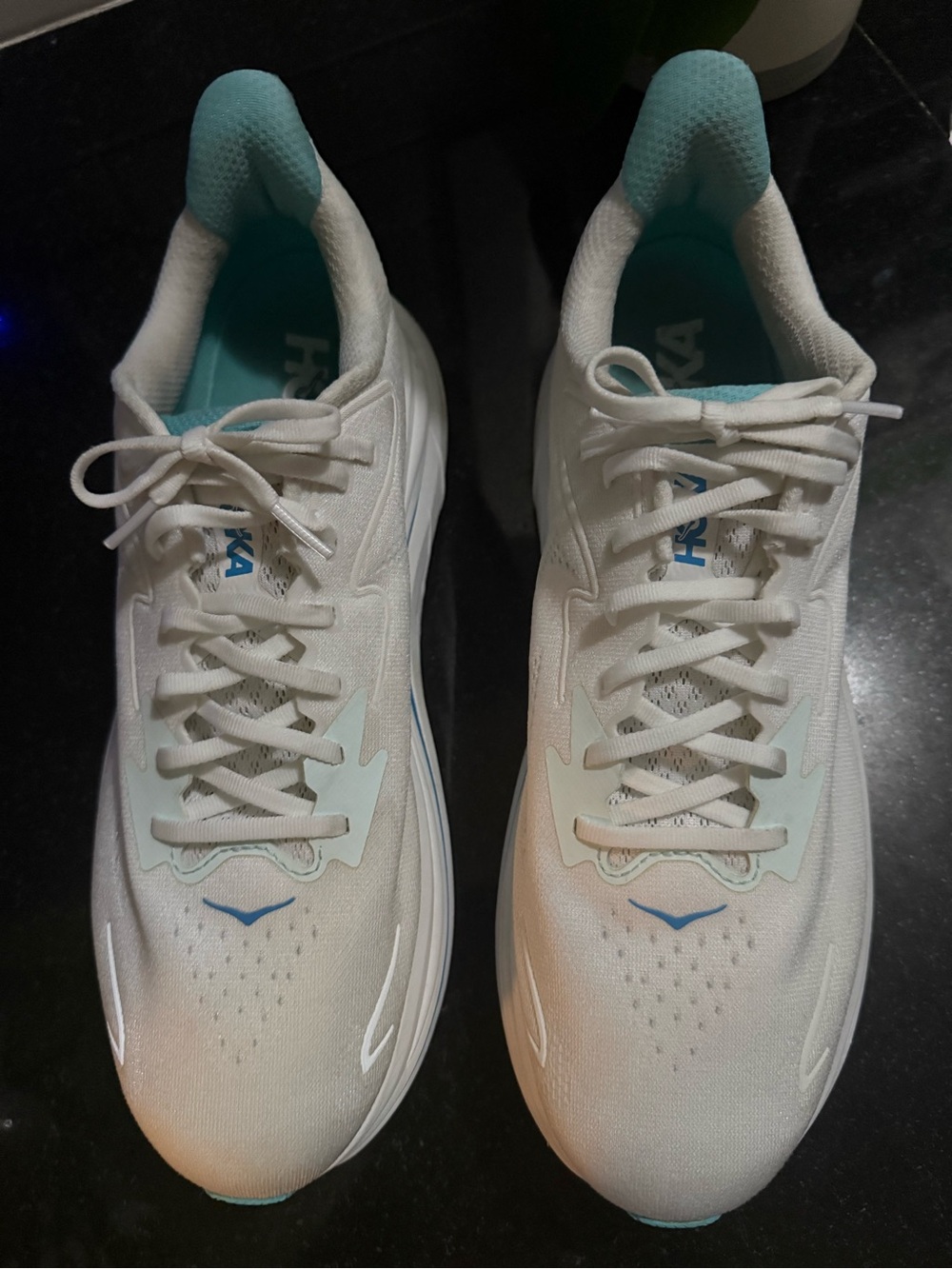 Hoka One One Men’s Clifton 10 Size 12 D White and Teal Athletic Running Shoes